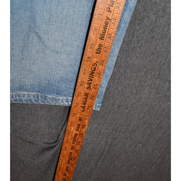 Levi's Signature Series Men's W44 Jean Shorts Distressed Jorts Denim - Picture 8 of 8